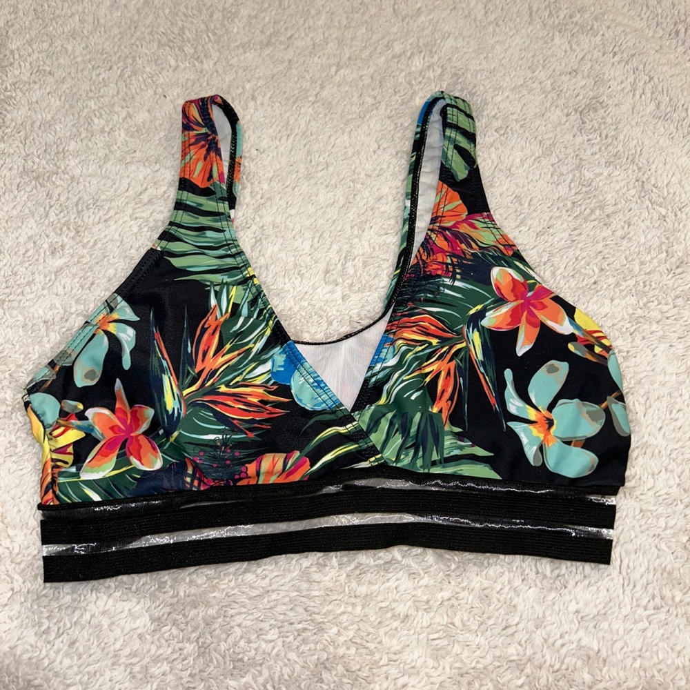 Bikini Tops - Picture 2 of 5
